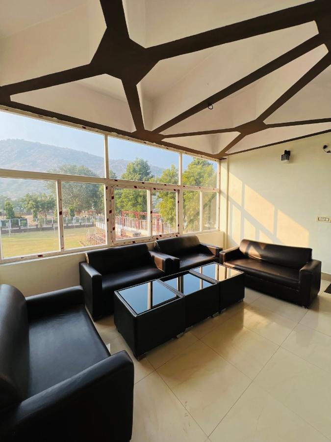 Ritumbhara Hotel & Resort Alwar Bagian luar foto