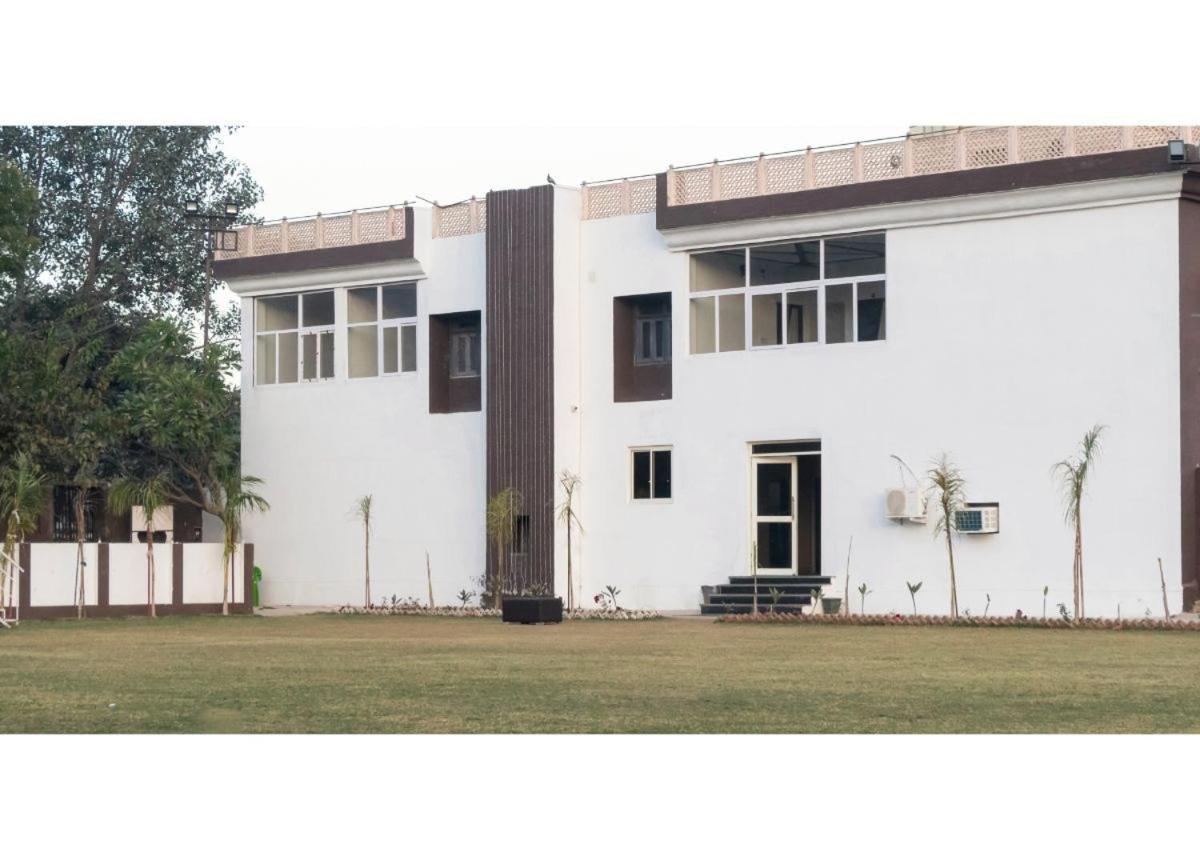 Ritumbhara Hotel & Resort Alwar Bagian luar foto