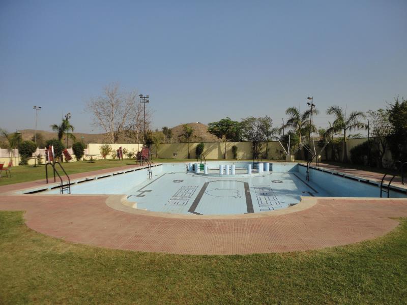 Ritumbhara Hotel & Resort Alwar Bagian luar foto